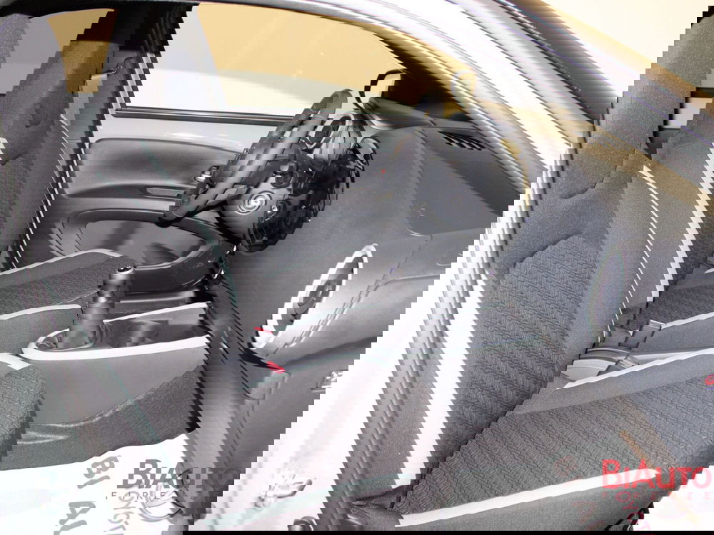 Toyota Aygo X nuova a Firenze (6)