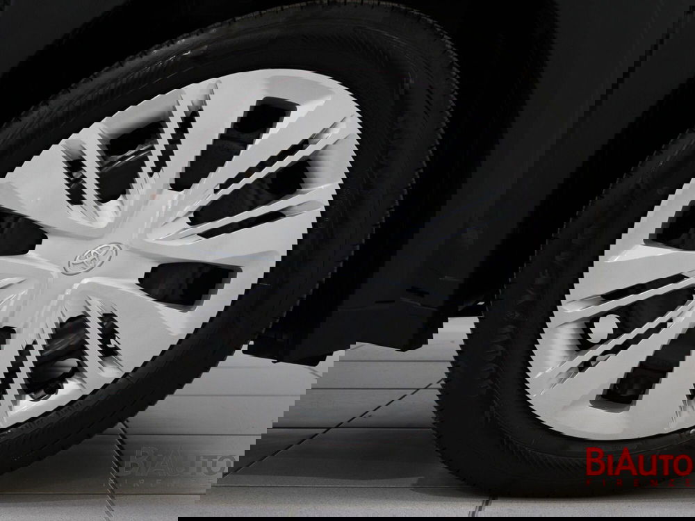 Toyota Aygo X nuova a Firenze (15)