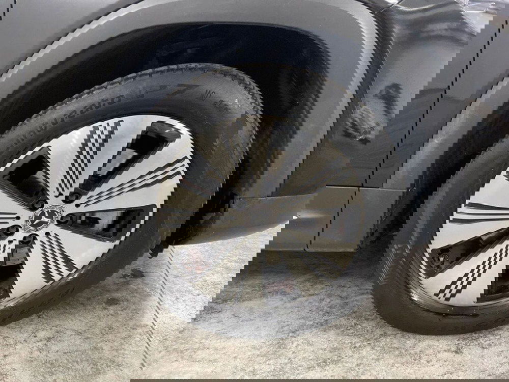 Mercedes-Benz EQB usata a Macerata (8)