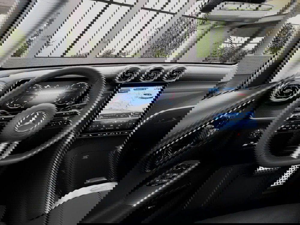 Mercedes-Benz GLC SUV nuova a Macerata (10)