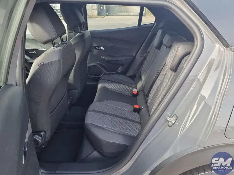 Peugeot 2008 nuova a Siena (16)