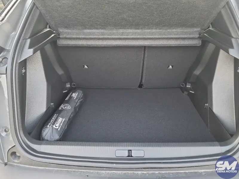 Peugeot 2008 nuova a Siena (17)