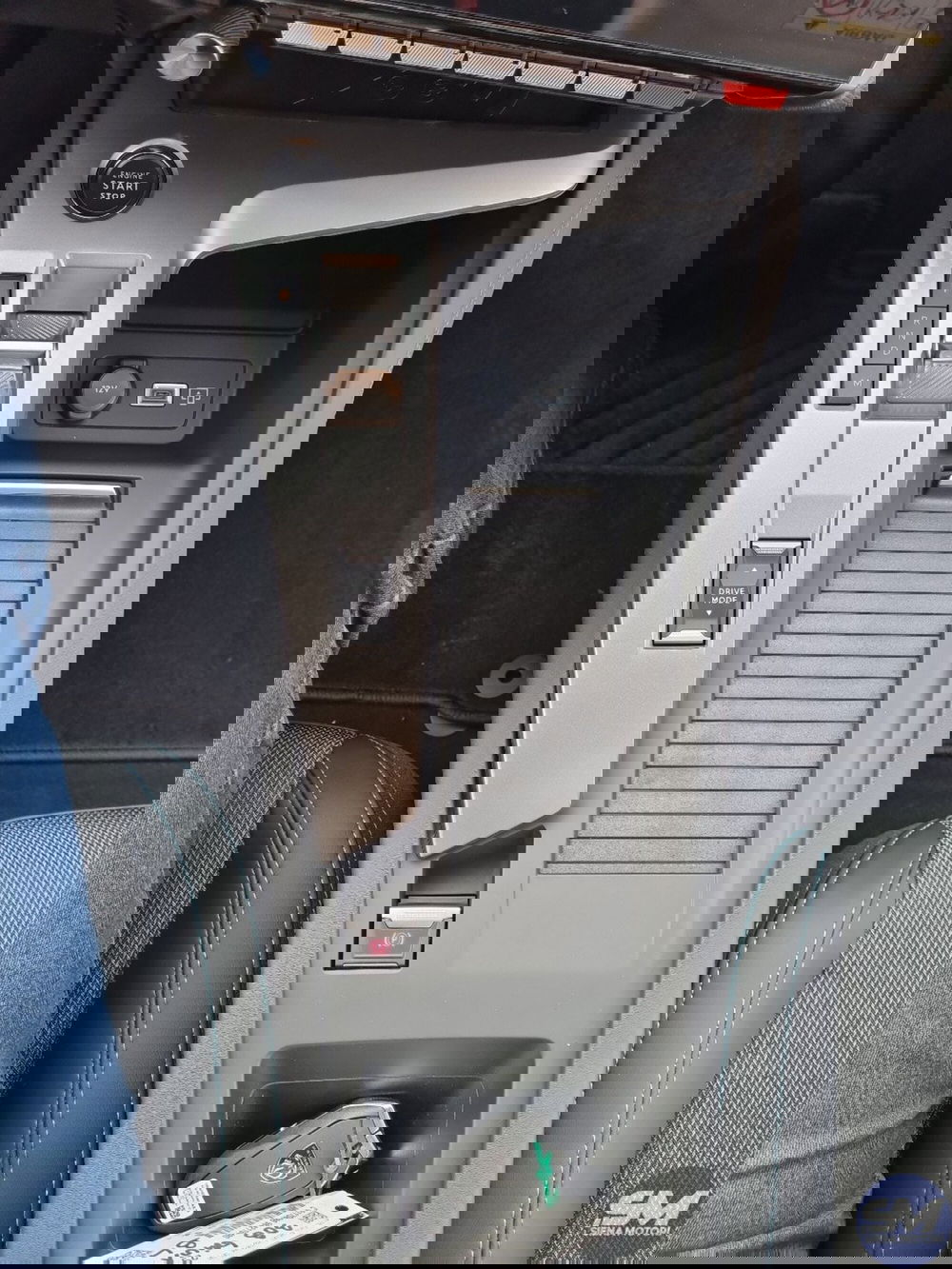 Peugeot 308 nuova a Siena (12)