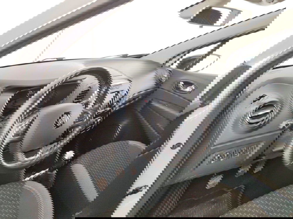 Renault Captur usata a Massa-Carrara (8)