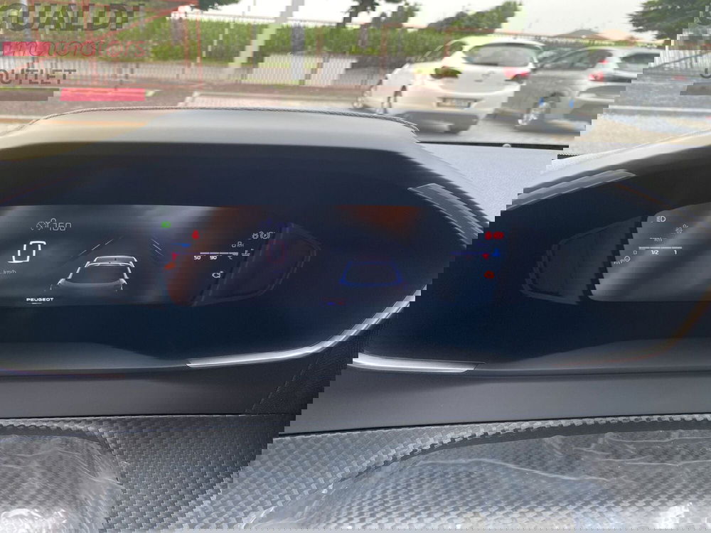 Peugeot 208 nuova a Modena (11)