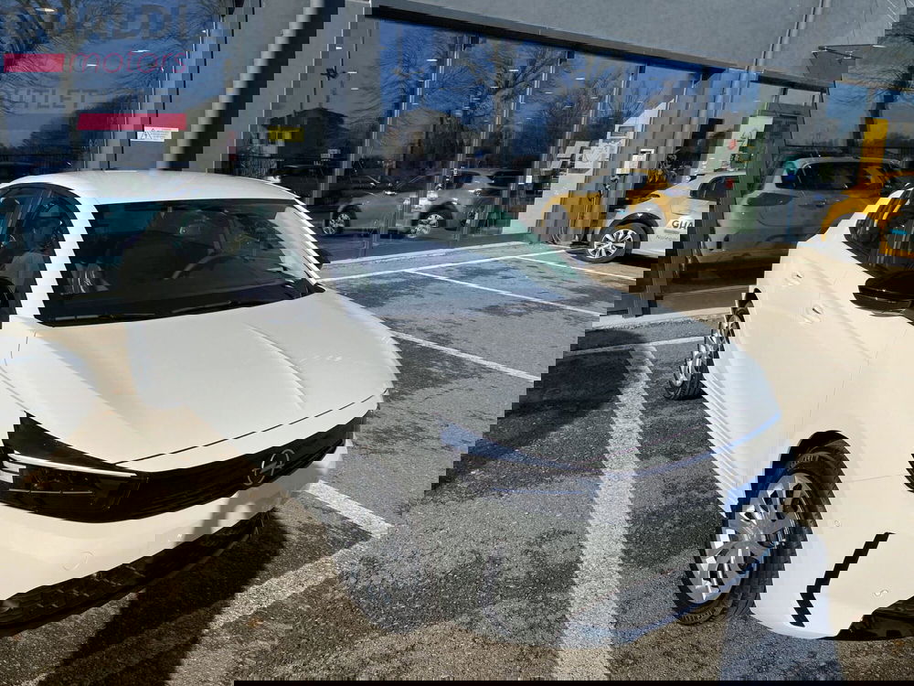 Opel Corsa nuova a Modena (11)