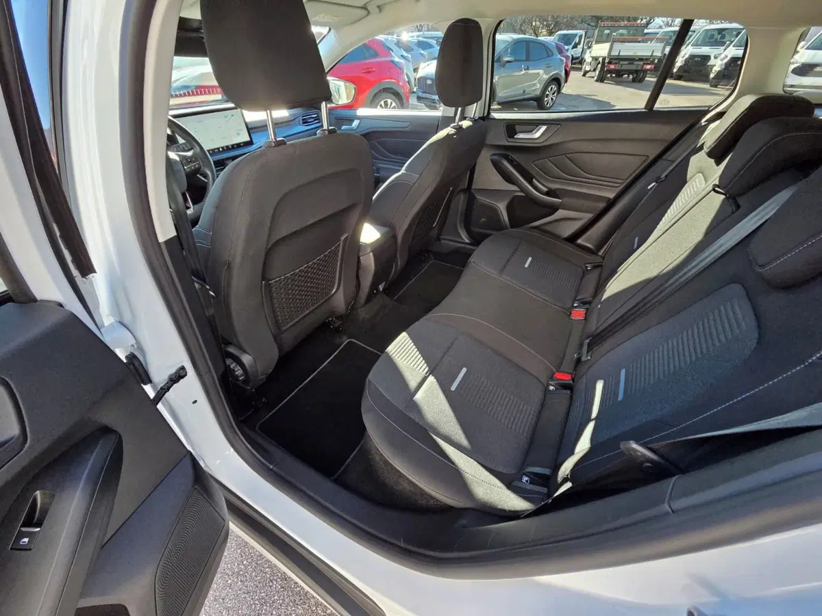 Ford Focus Station Wagon usata a Belluno (10)