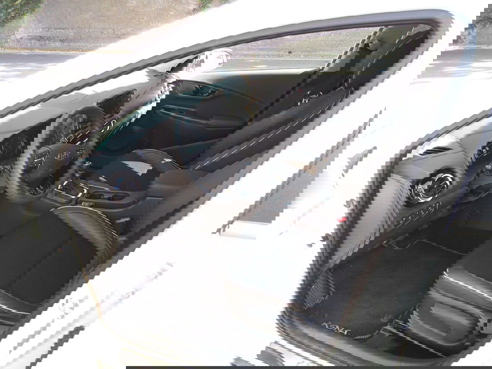 Hyundai Kona usata a Frosinone (9)