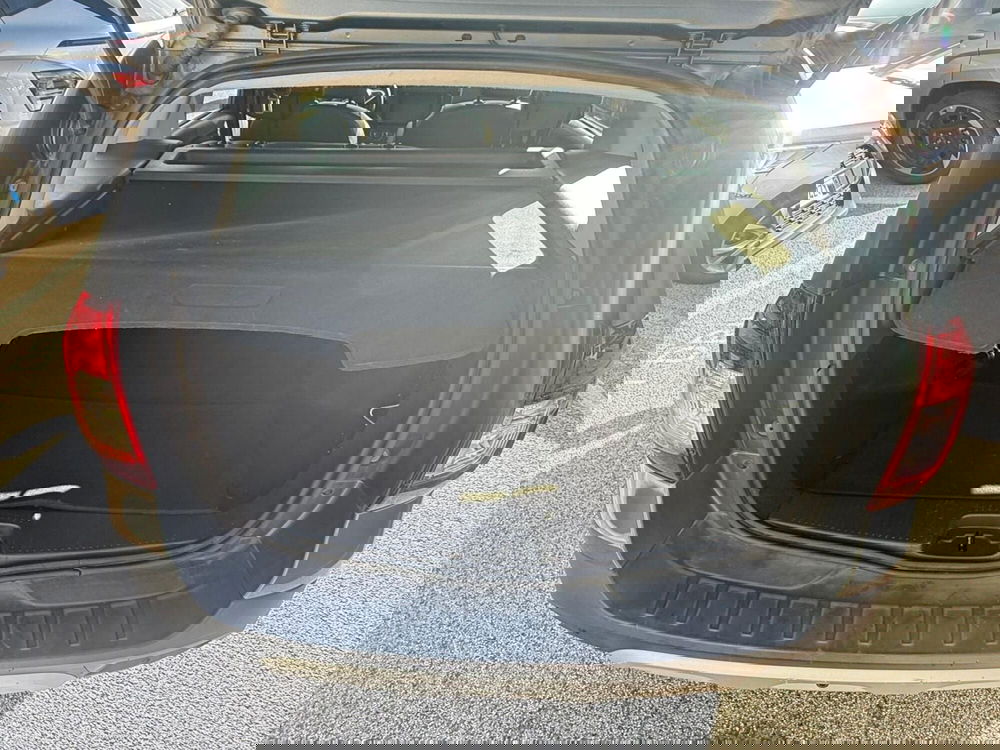 Dacia Logan usata a Massa-Carrara (12)