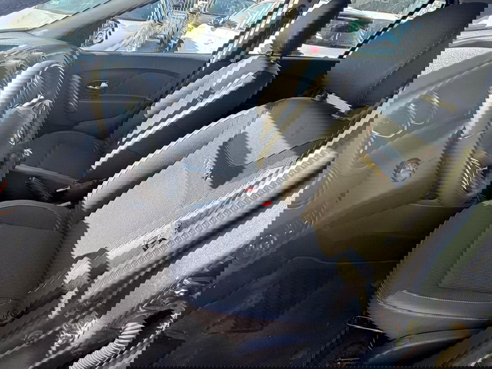 Dacia Logan usata a Massa-Carrara (14)