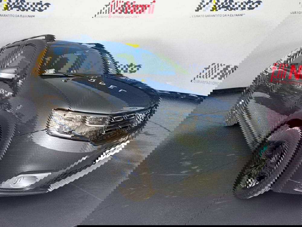 Dacia Logan usata a Massa-Carrara (16)