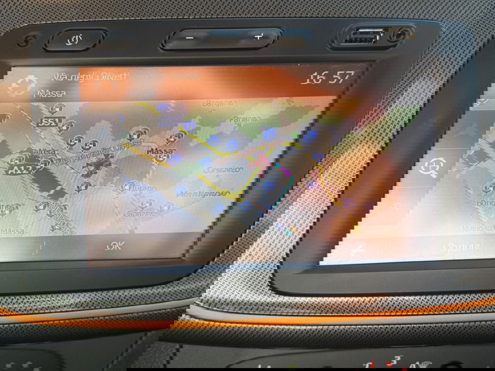 Dacia Logan usata a Massa-Carrara (9)