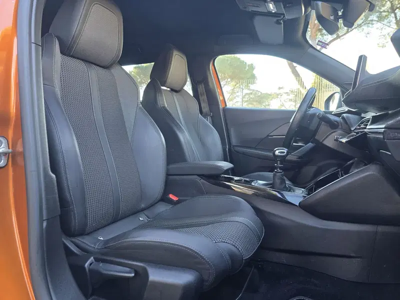 Peugeot 2008 usata a Massa-Carrara (5)