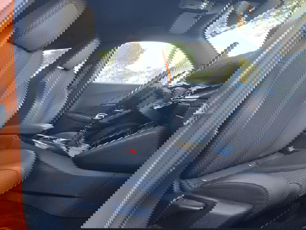 Peugeot 2008 usata a Massa-Carrara (5)