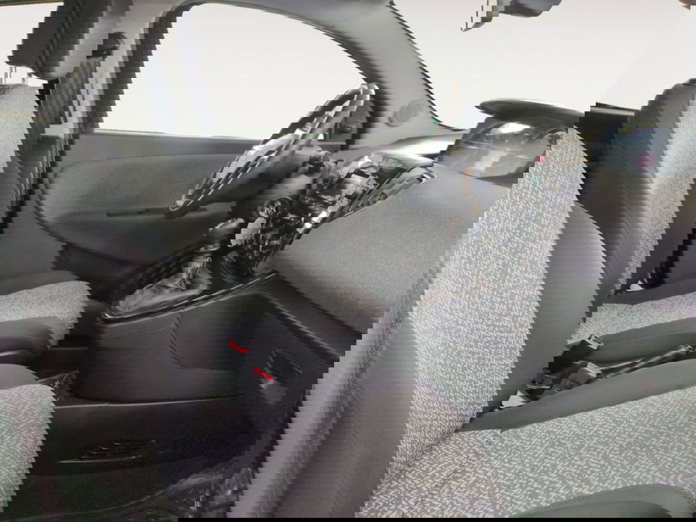 Lancia Ypsilon usata a Agrigento (14)