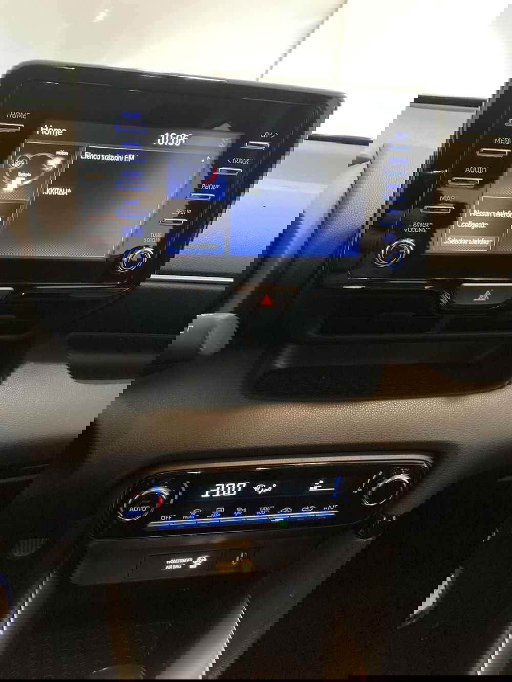 Toyota Yaris usata a Barletta-Andria-Trani (12)