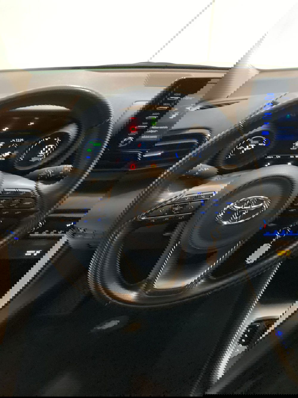 Toyota Yaris usata a Barletta-Andria-Trani (11)