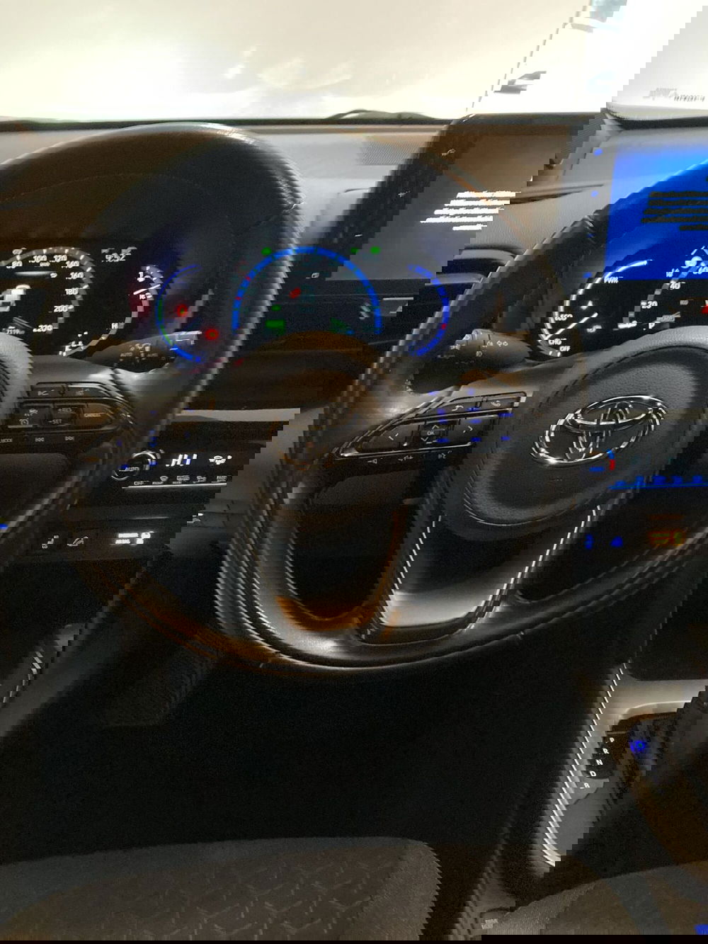 Toyota Yaris Cross usata a Barletta-Andria-Trani (11)