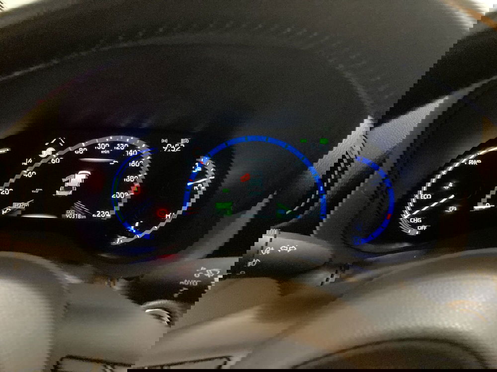 Toyota Yaris Cross usata a Barletta-Andria-Trani (12)