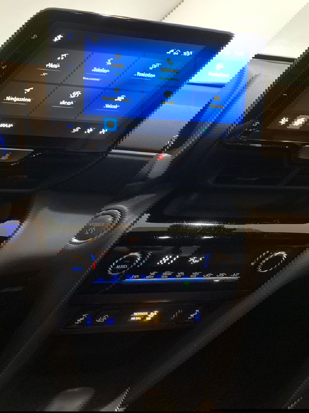 Toyota Yaris Cross usata a Barletta-Andria-Trani (13)