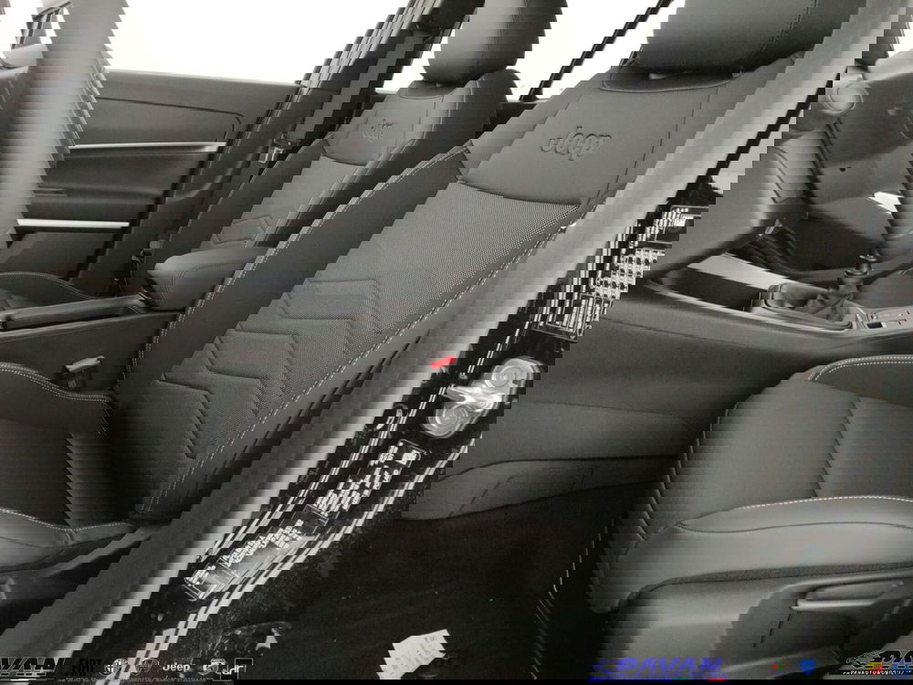 Jeep Avenger nuova a Padova (10)