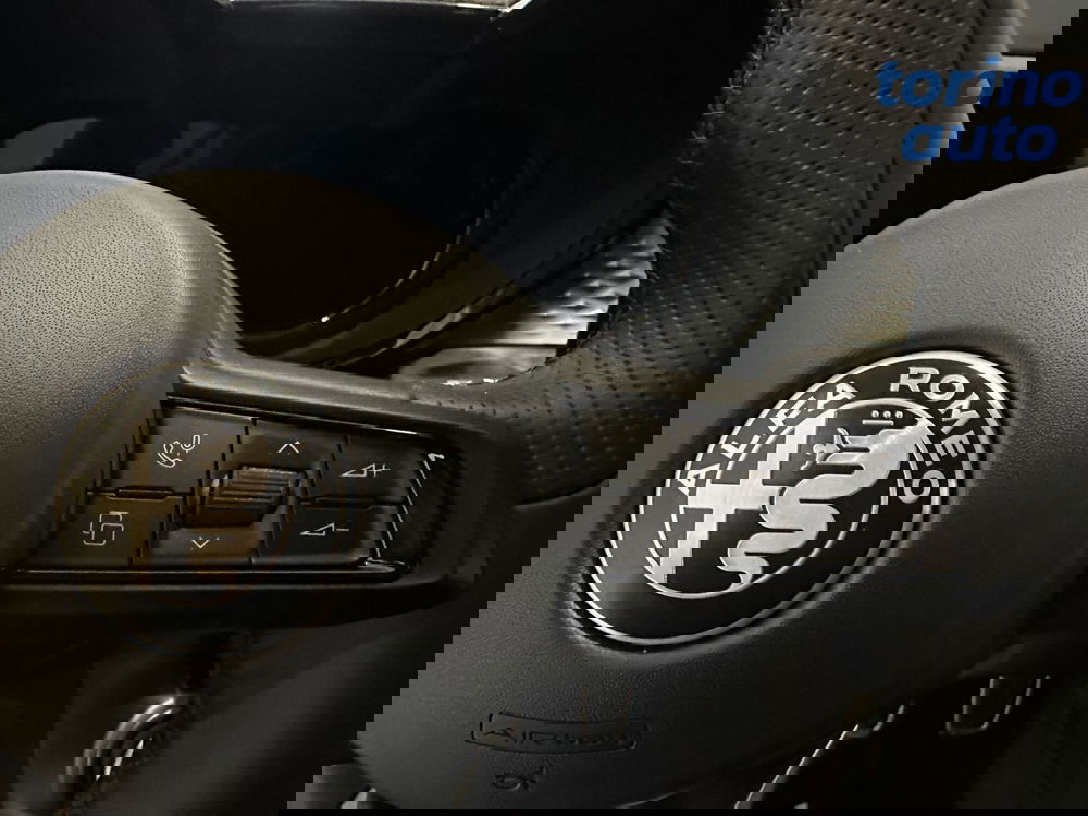 Alfa Romeo Tonale nuova a Torino (14)