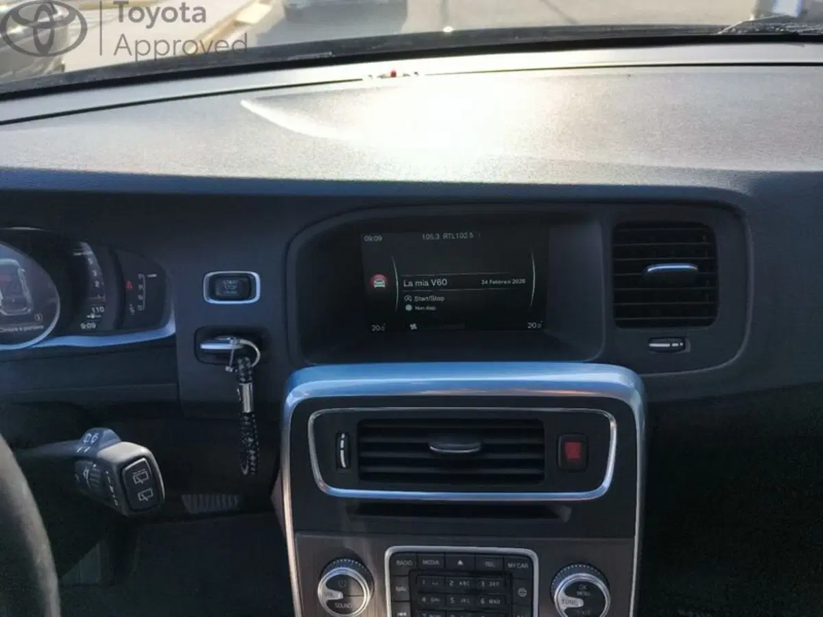 Volvo V60 Cross Country usata a Reggio Calabria (12)