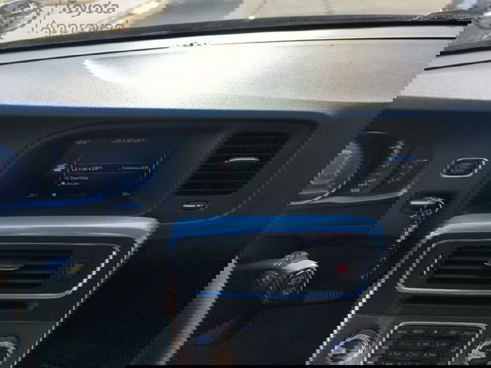 Volvo V60 Cross Country usata a Reggio Calabria (12)