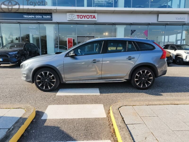 Volvo V60 Cross Country usata a Reggio Calabria (2)