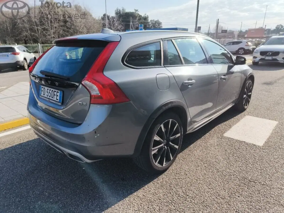 Volvo V60 Cross Country usata a Reggio Calabria (6)
