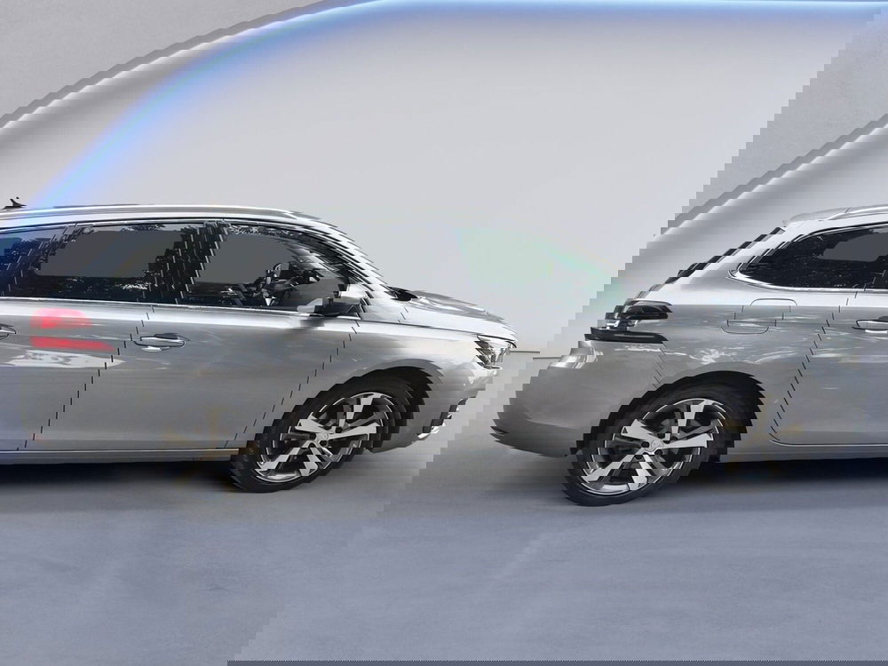 Peugeot 308 SW usata a Padova (8)