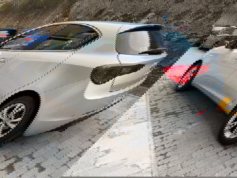 Alfa Romeo Giulietta usata a Genova (3)