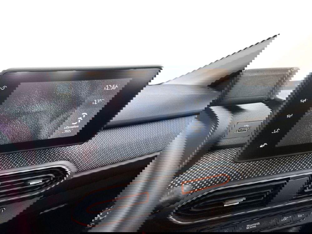 Dacia Sandero usata a Roma (14)