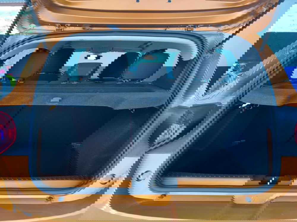 Dacia Sandero usata a Roma (15)