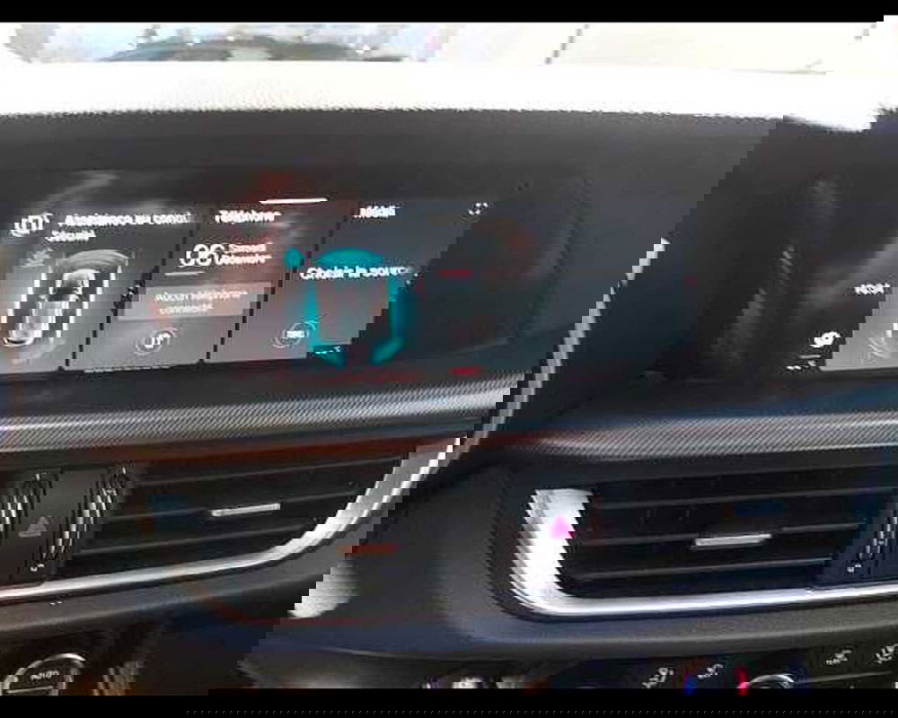 Alfa Romeo Stelvio usata a Venezia (10)