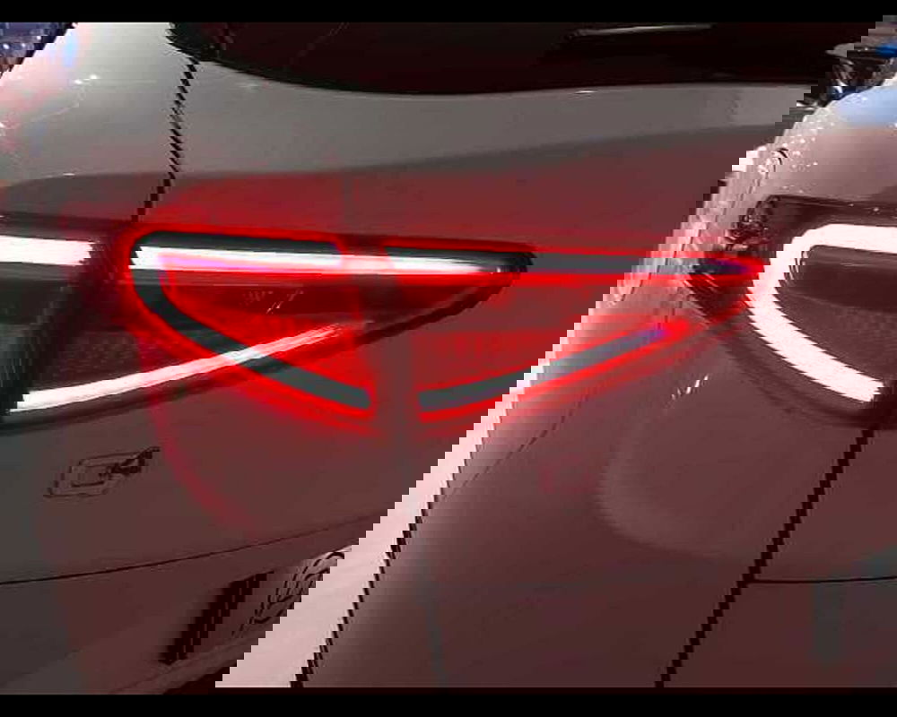 Alfa Romeo Stelvio usata a Venezia (17)