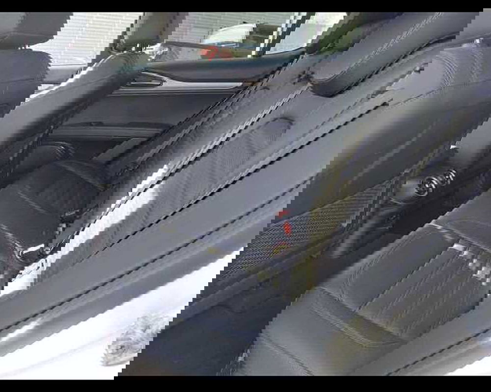 Alfa Romeo Stelvio usata a Venezia (8)