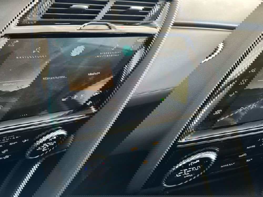 Jaguar E-Pace usata a Modena (10)