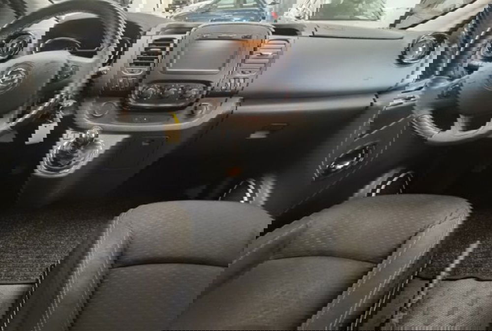 Opel Vivaro Furgone usata a Modena (12)