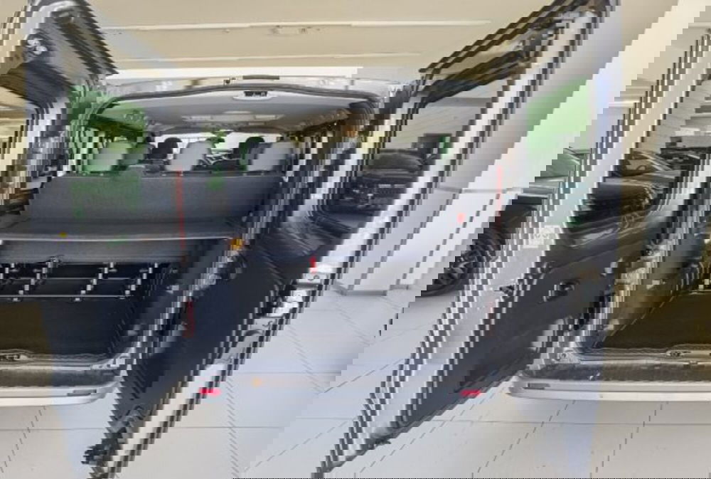 Opel Vivaro Furgone usata a Modena (17)