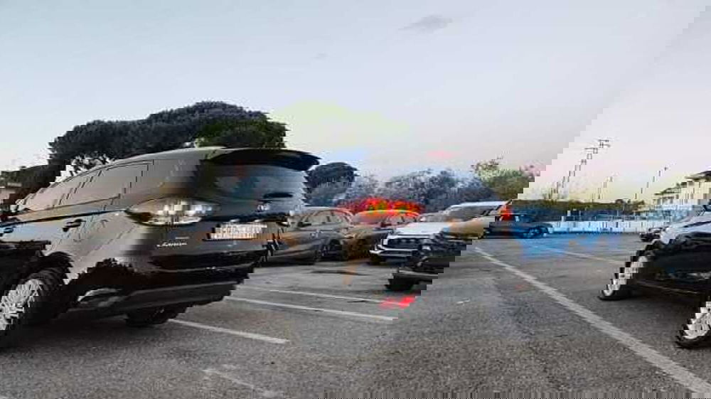 Kia Carens usata a Firenze (6)