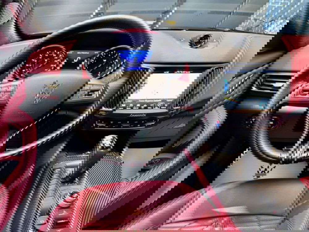 Maserati Levante usata a Torino (14)