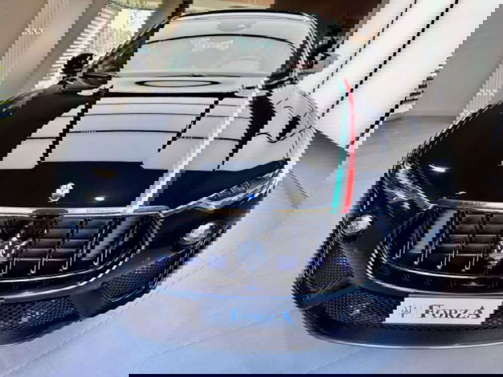 Maserati Levante usata a Torino (2)