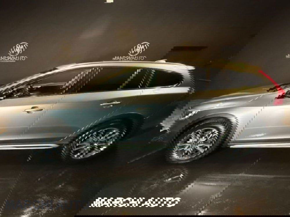 Volvo V60 Cross Country usata a Perugia (8)