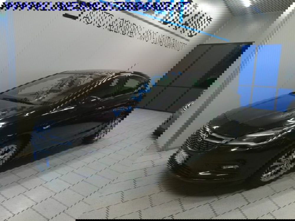 Opel Astra usata a Piacenza