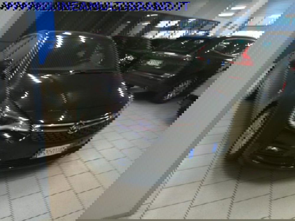 Opel Astra usata a Piacenza (9)