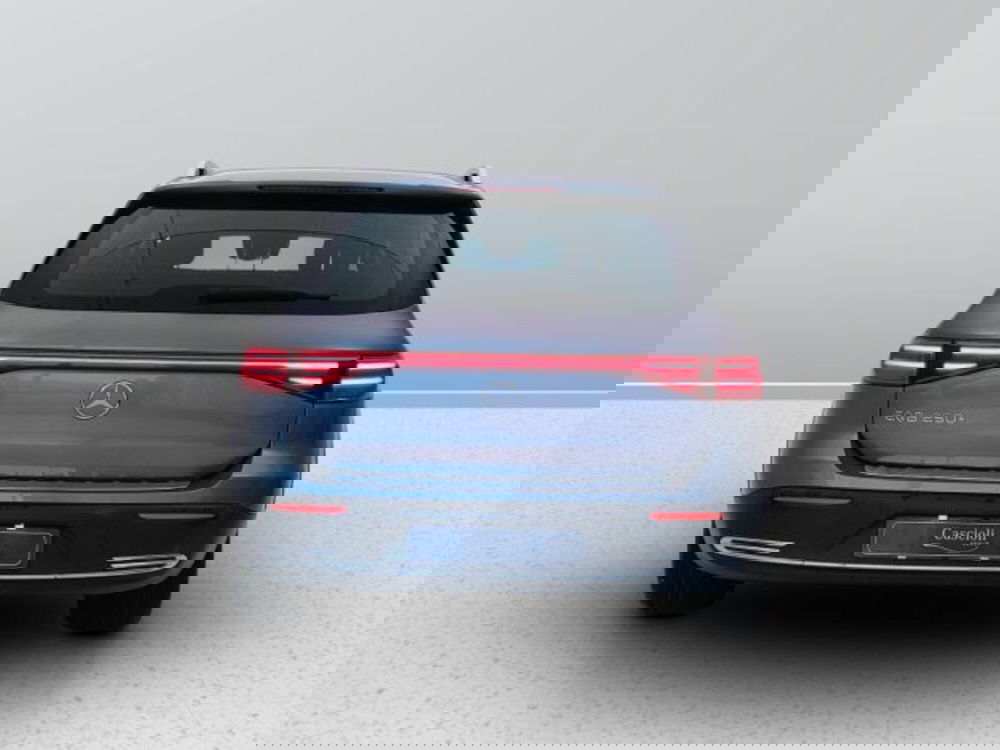 Mercedes-Benz EQB usata a Teramo (4)