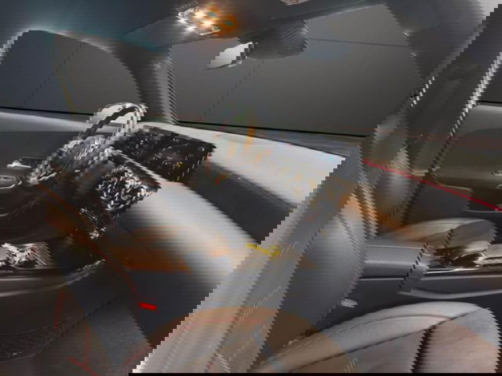 Mercedes-Benz Classe A Sedan usata a Milano (8)