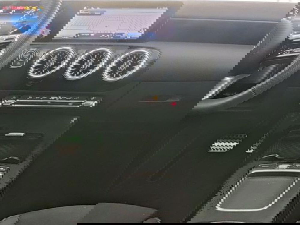 Mercedes-Benz Classe A Sedan usata a Milano (5)