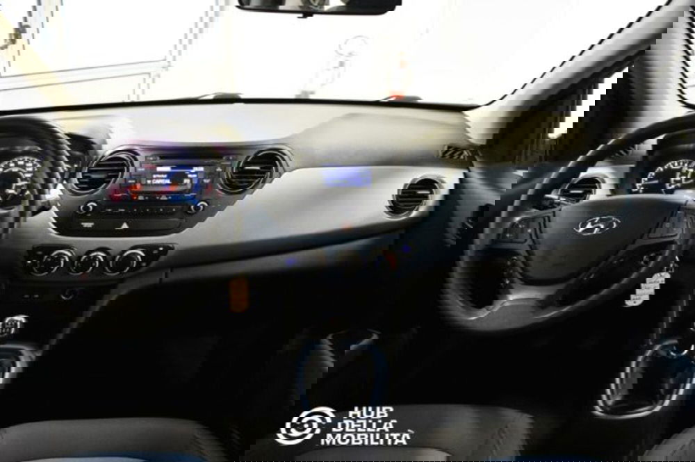 Hyundai i10 usata a Perugia (11)